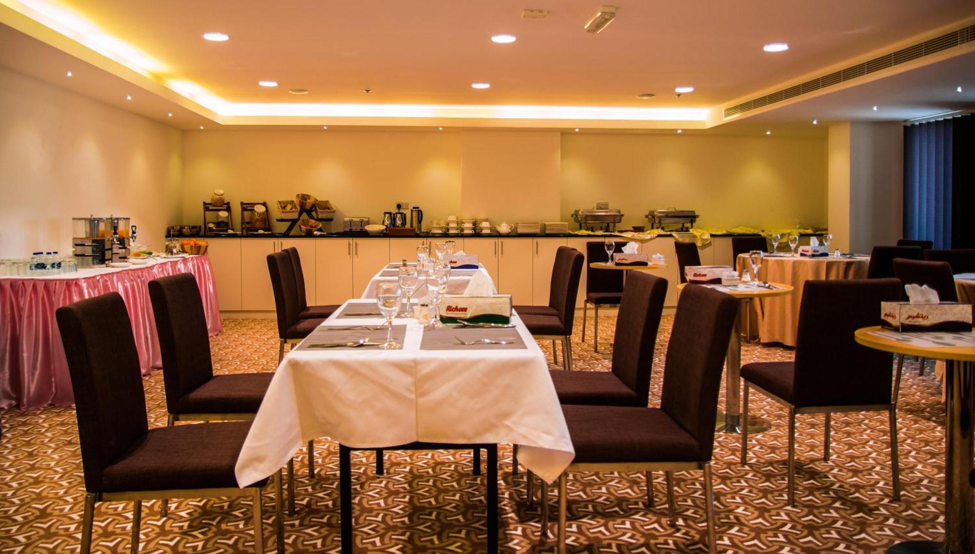 City Park Hotel Apartments Μουσκάτ Εξωτερικό φωτογραφία